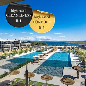 Apartmanhotel Del Mar Emotion, Ližnjan